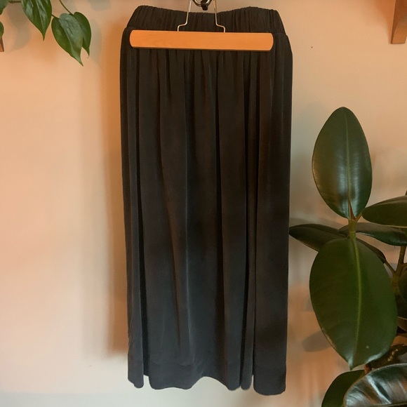 Elizabeth Suzann Black silk crepe Bell skirt XS - Picture 4 of 8